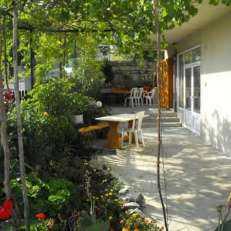 каракачанов 3* Σωζόπολη